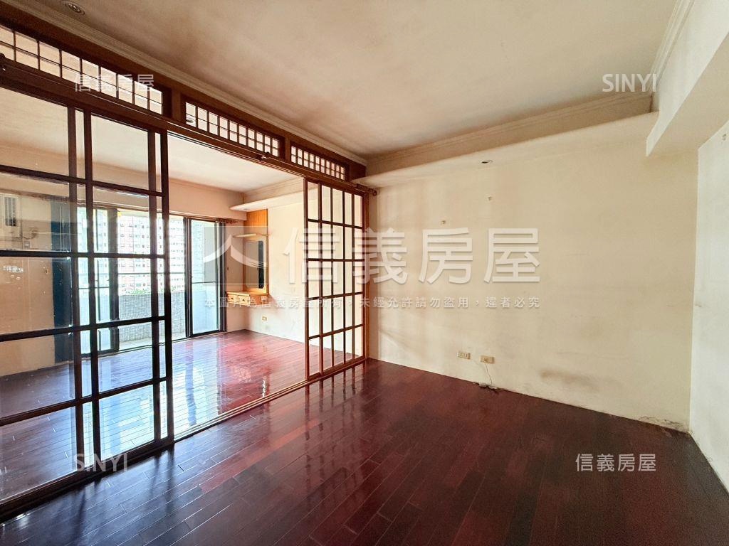 專任【假日半島】一房一廳房屋室內格局與周邊環境