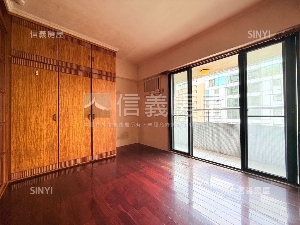 專任【假日半島】一房一廳房屋室內格局與周邊環境