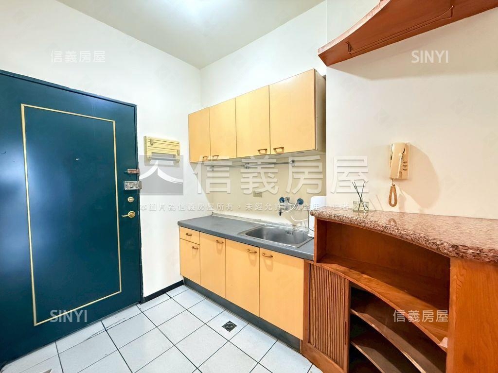 專任【假日半島】一房一廳房屋室內格局與周邊環境