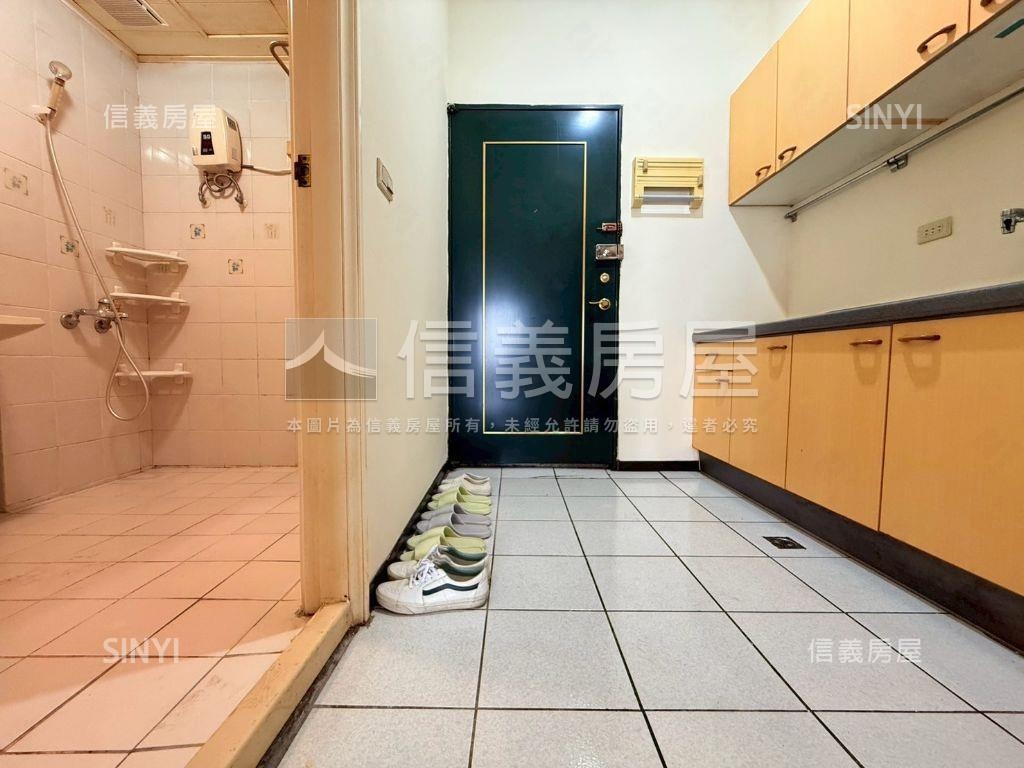 專任【假日半島】一房一廳房屋室內格局與周邊環境