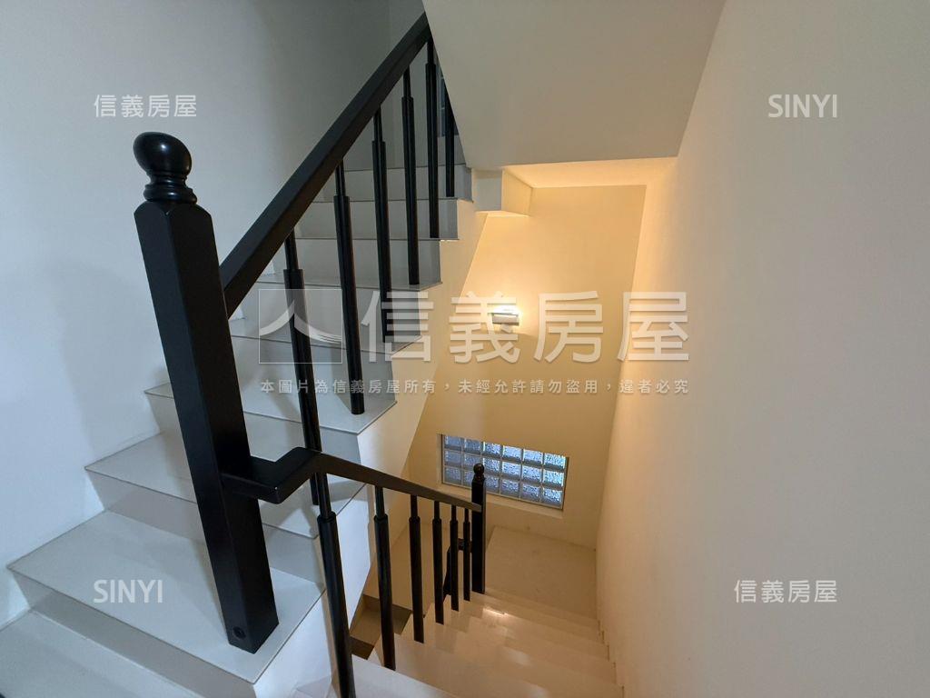 國雄青水硯電梯別墅房屋室內格局與周邊環境