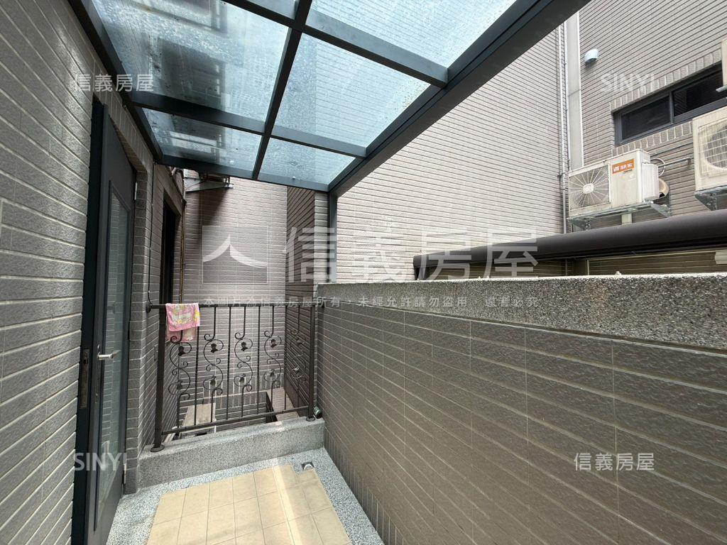 國雄青水硯電梯別墅房屋室內格局與周邊環境