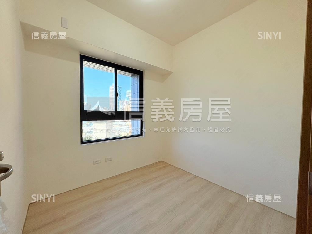 泓瑞恆昕中高樓層三房平車房屋室內格局與周邊環境