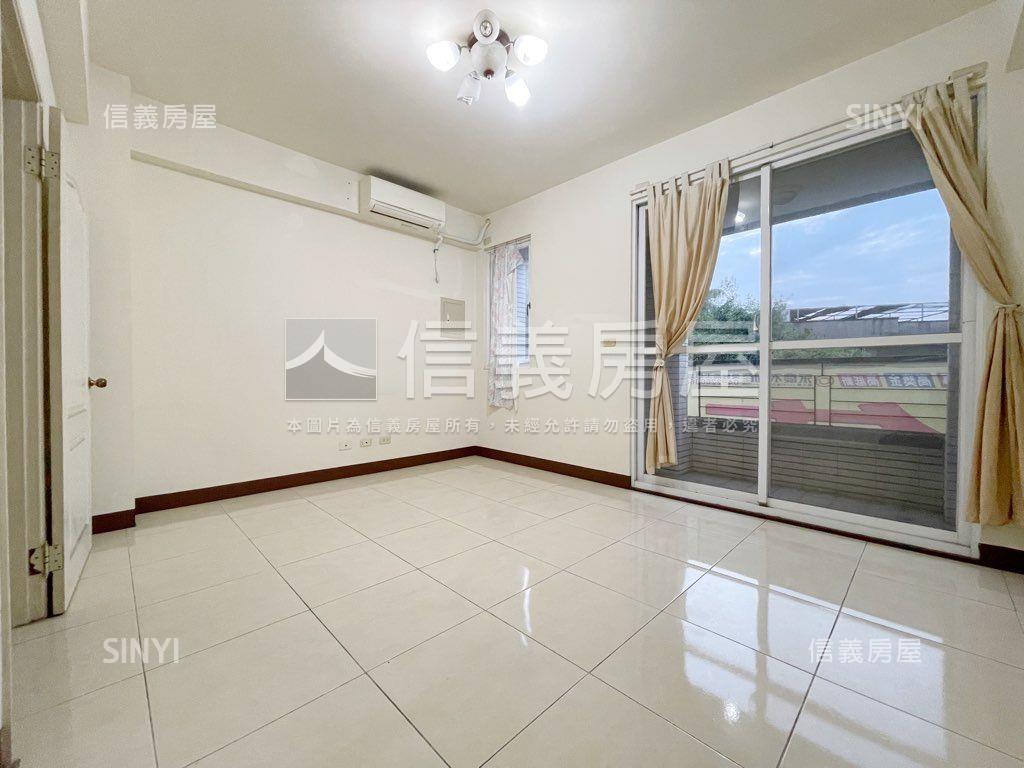 專任！高工旁震後臨路透天房屋室內格局與周邊環境