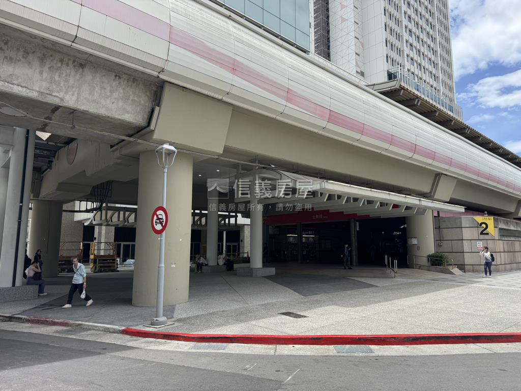 近捷運核心收益宅房屋室內格局與周邊環境