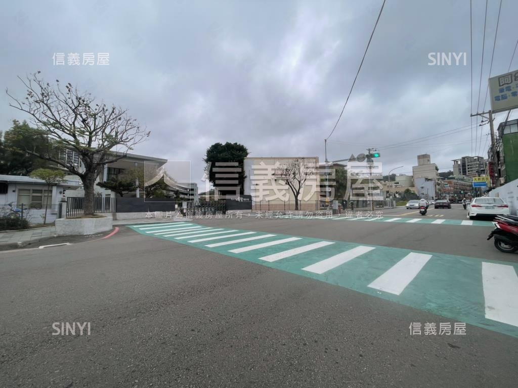 美麗新世界透天房屋室內格局與周邊環境