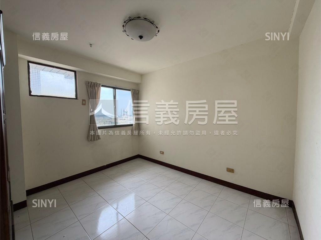 碳佐麻里陽光國宅四房平車房屋室內格局與周邊環境