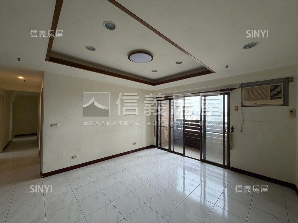 碳佐麻里陽光國宅四房平車房屋室內格局與周邊環境