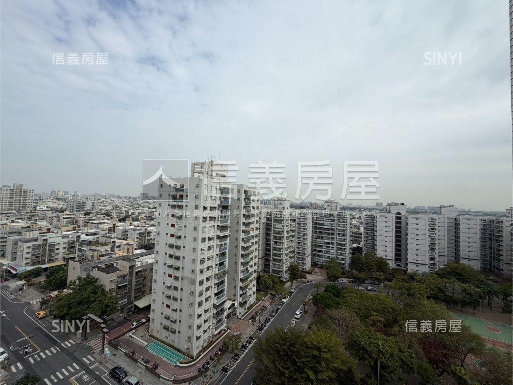 碳佐麻里陽光國宅四房平車房屋室內格局與周邊環境