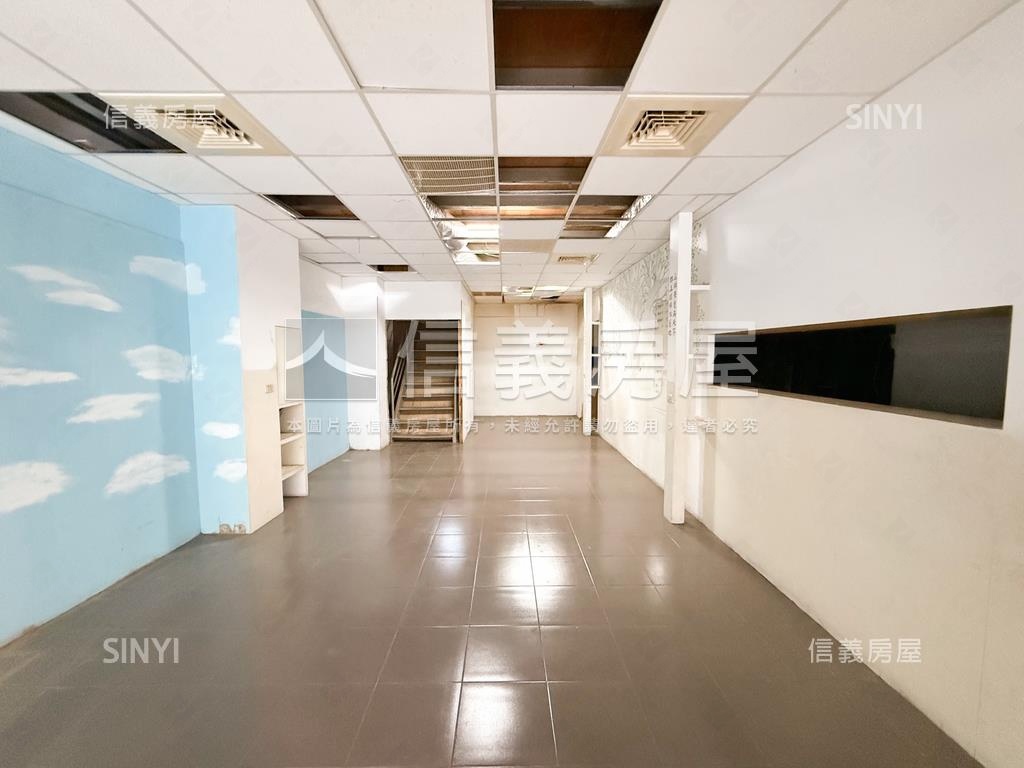 鼎山面寬８米５住四土地房屋室內格局與周邊環境