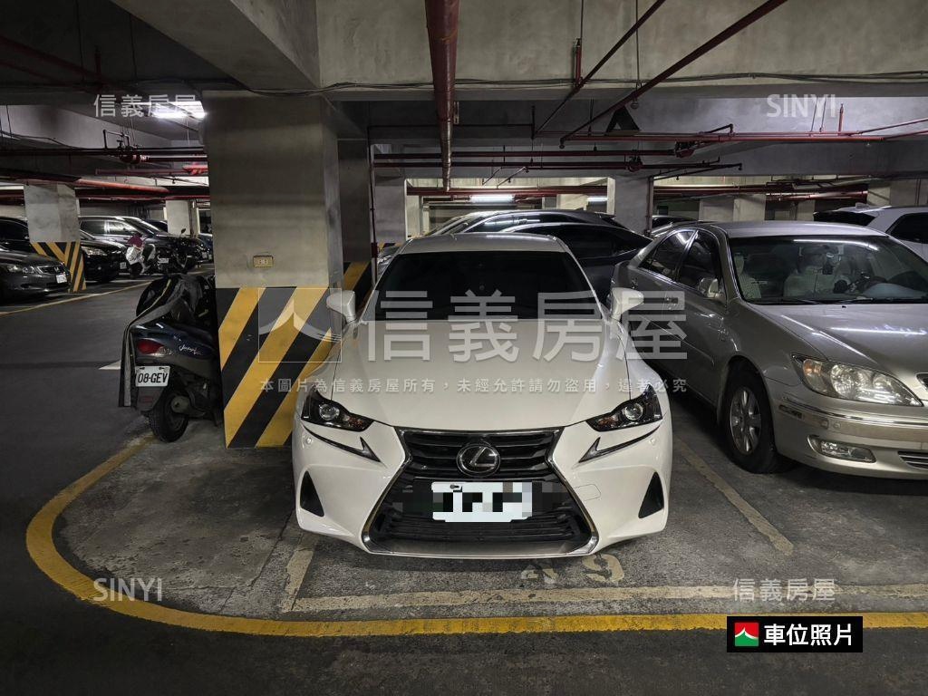 大鎮江山Ｂ２車位房屋室內格局與周邊環境