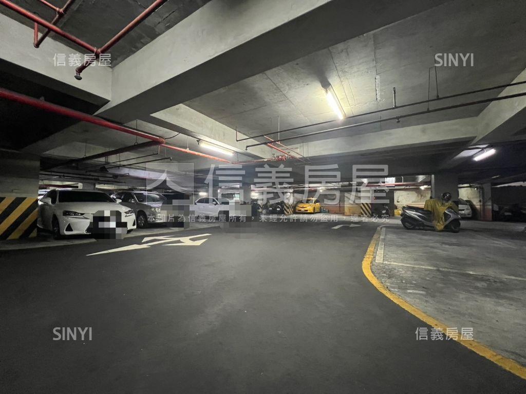 大鎮江山Ｂ２車位房屋室內格局與周邊環境