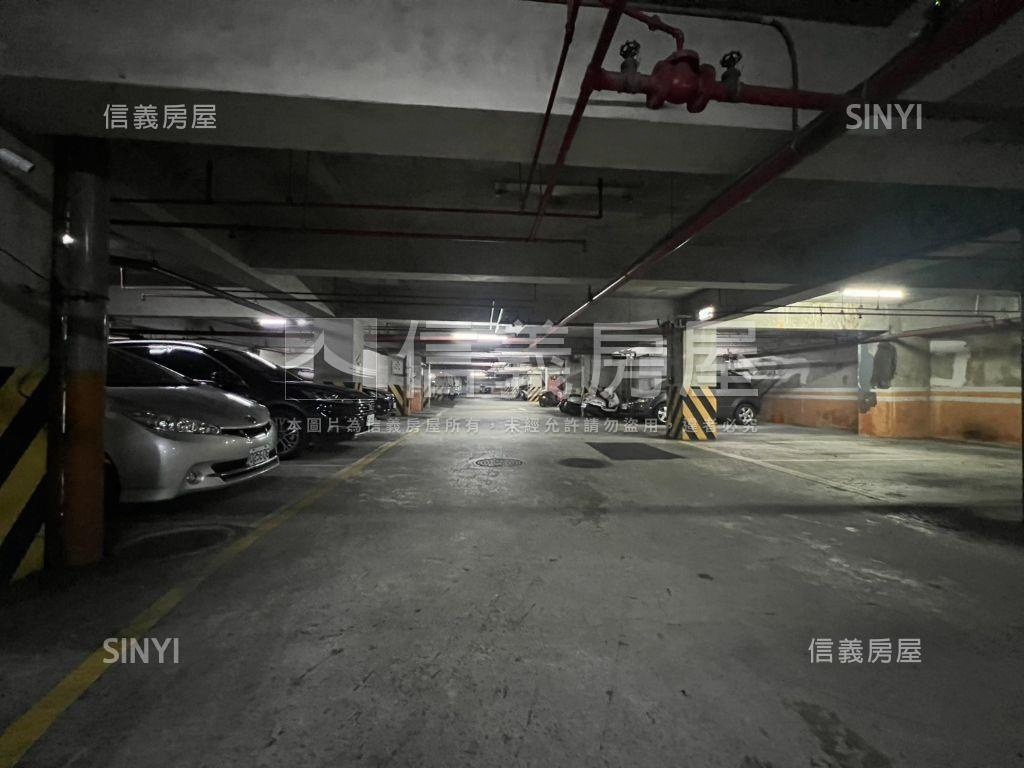 大鎮江山Ｂ２車位房屋室內格局與周邊環境