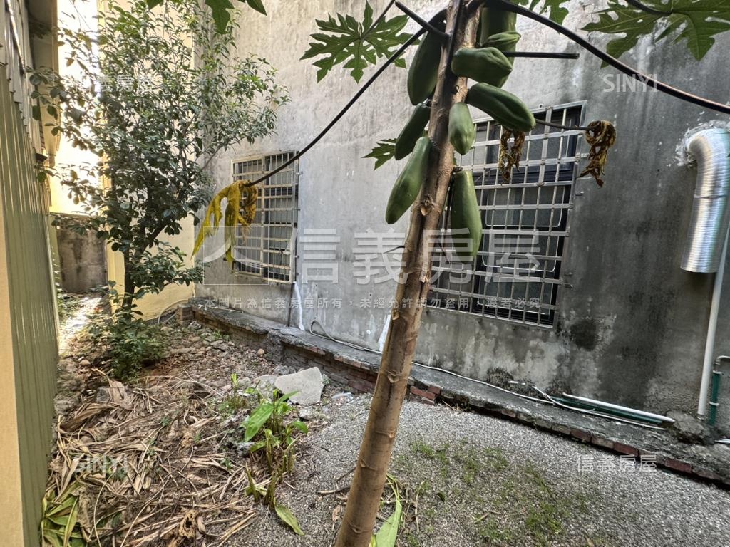 陽明學區花園店面房屋室內格局與周邊環境