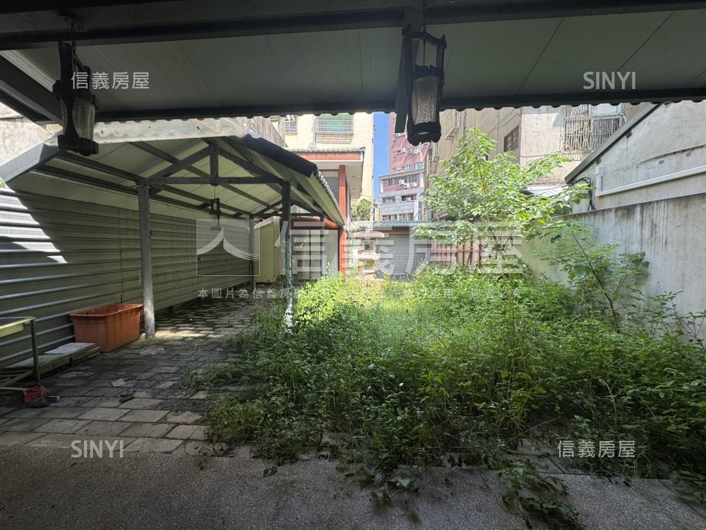 陽明學區花園店面房屋室內格局與周邊環境