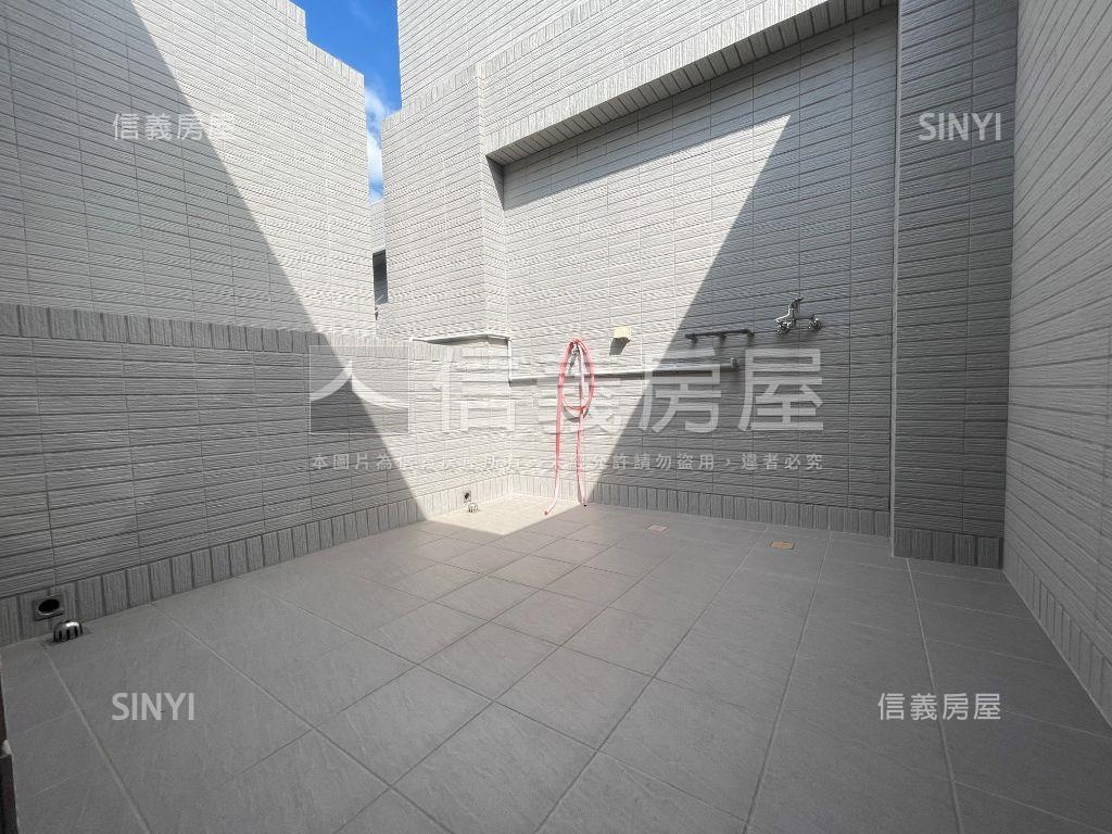 稀有約１０米活路電梯美墅房屋室內格局與周邊環境