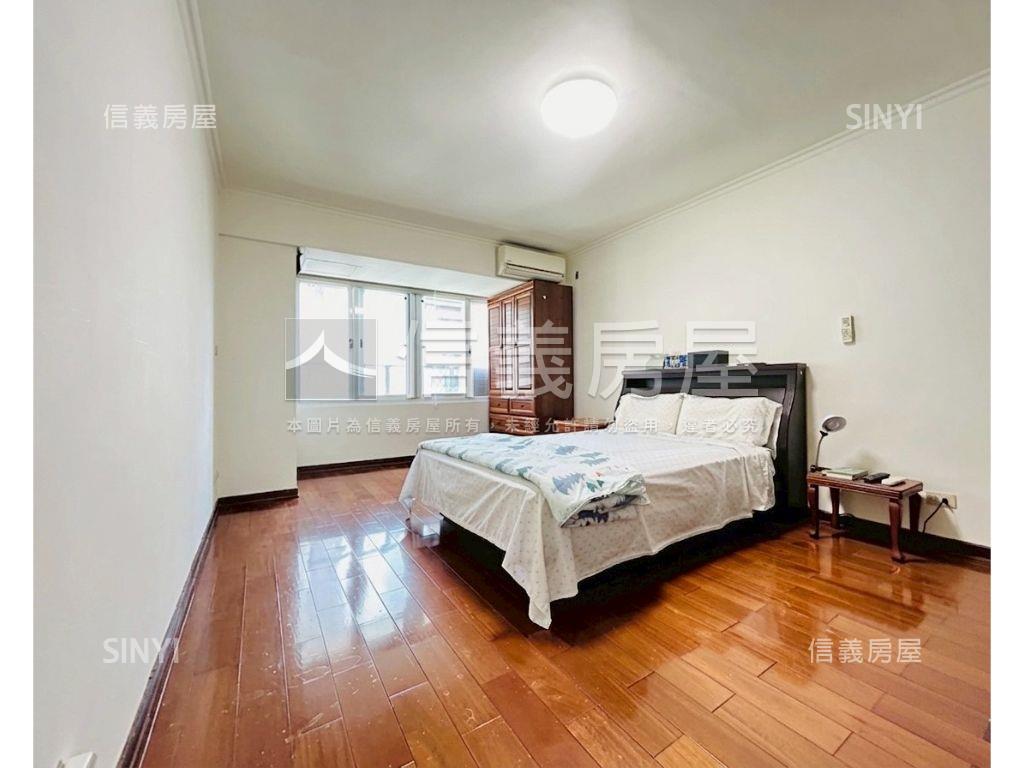 專任名宅芝蘭頂加華廈房屋室內格局與周邊環境