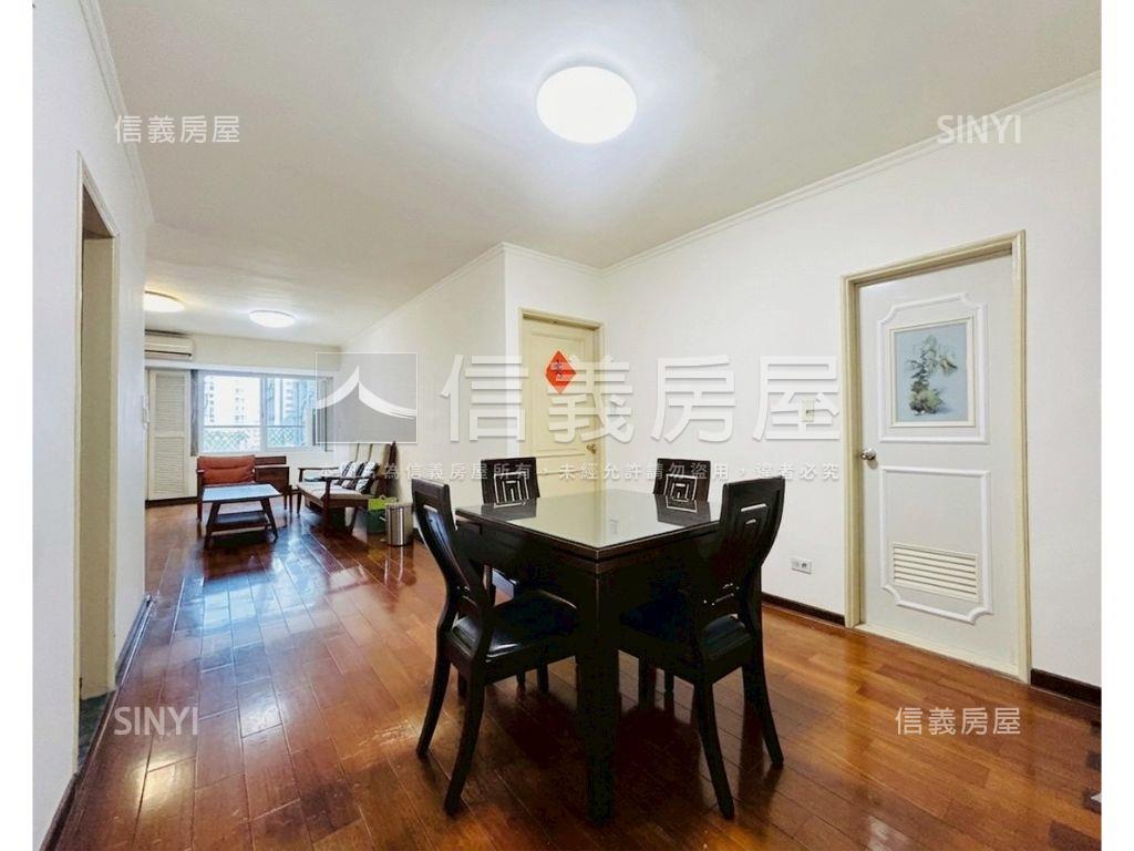 專任名宅芝蘭頂加華廈房屋室內格局與周邊環境