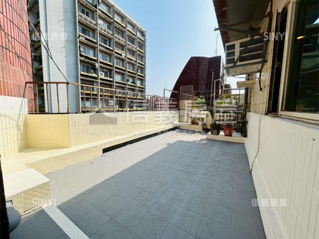 專任名宅芝蘭頂加華廈房屋室內格局與周邊環境