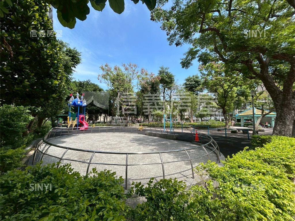 專任名宅芝蘭頂加華廈房屋室內格局與周邊環境