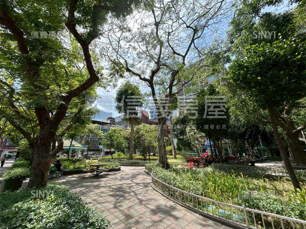 專任名宅芝蘭頂加華廈房屋室內格局與周邊環境