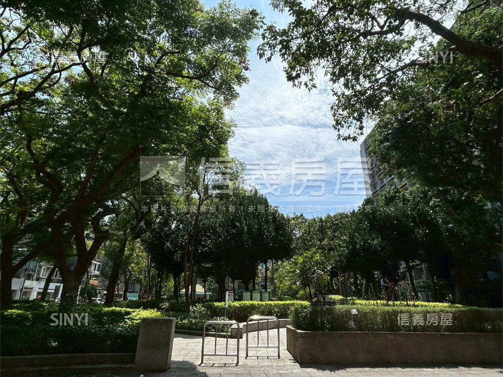 專任名宅芝蘭頂加華廈房屋室內格局與周邊環境