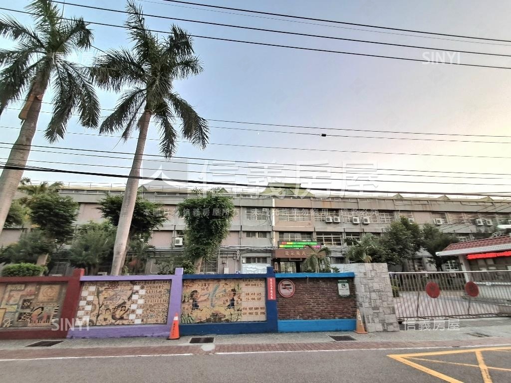 獨家適首購富宇綻高樓２房房屋室內格局與周邊環境