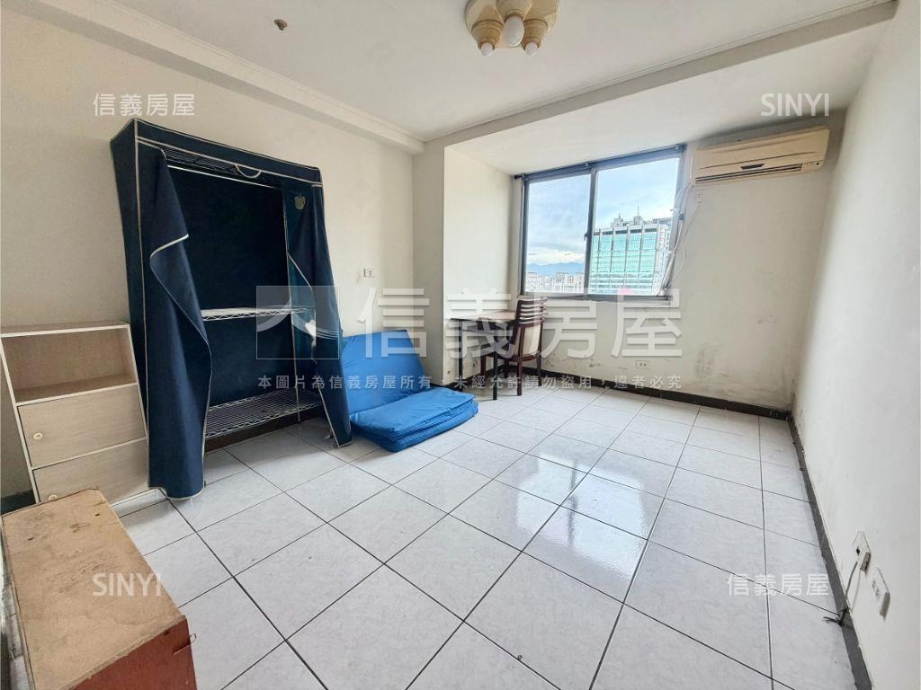 逢甲高樓層大三房平車房屋室內格局與周邊環境