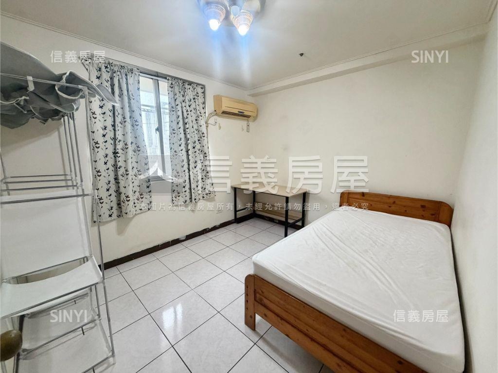 逢甲高樓層大三房平車房屋室內格局與周邊環境