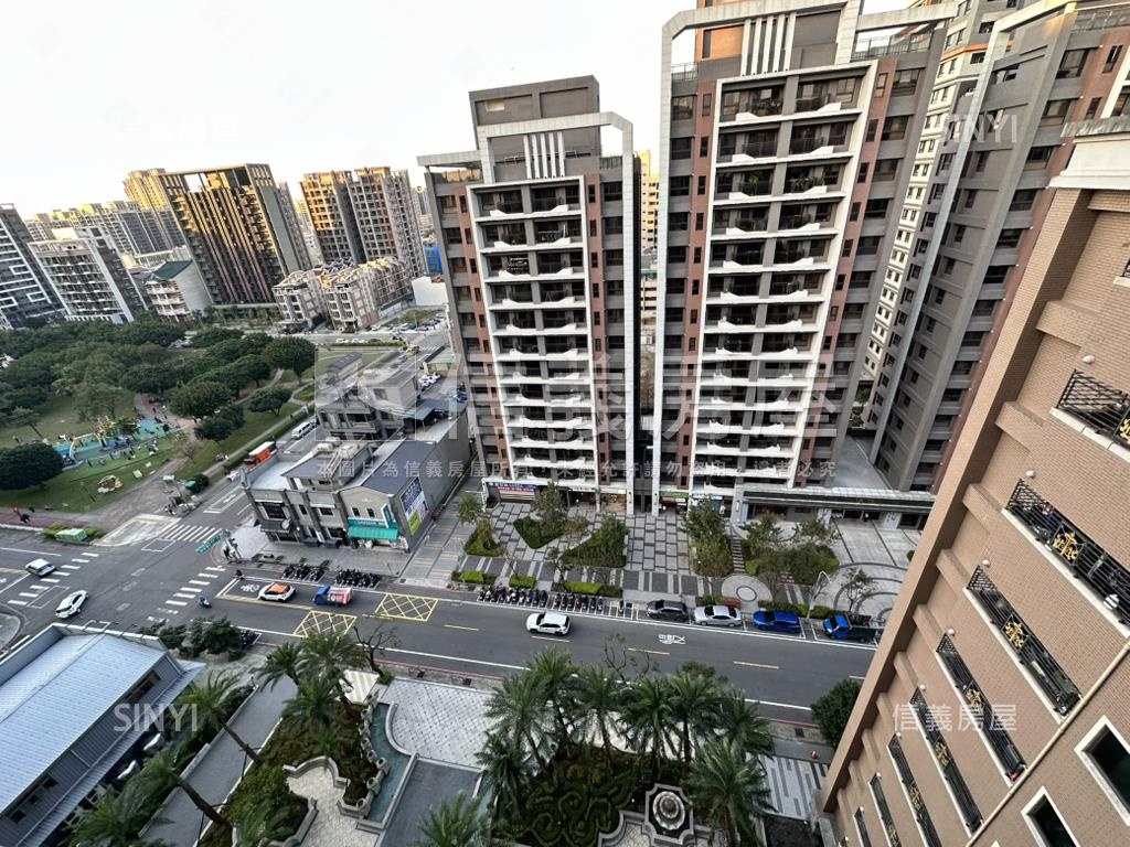 八擴制震次頂樓兩房車位房屋室內格局與周邊環境