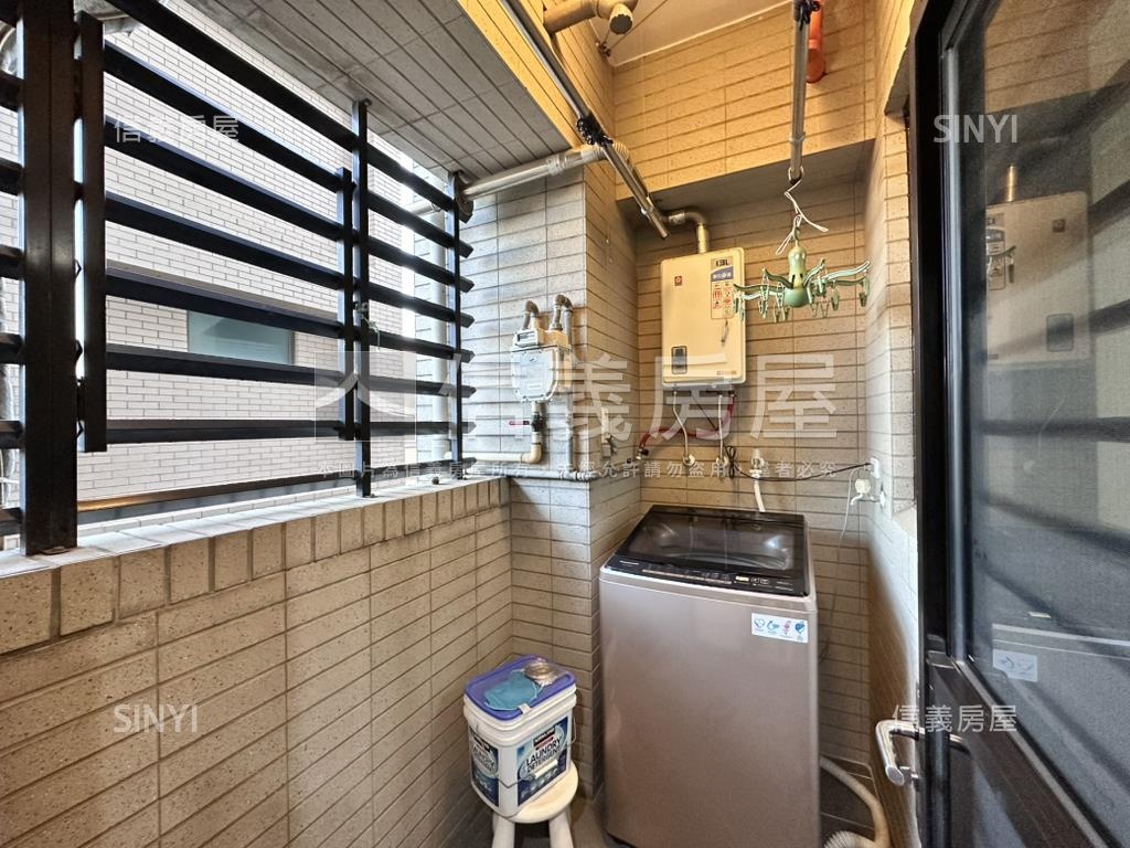 八擴制震次頂樓兩房車位房屋室內格局與周邊環境