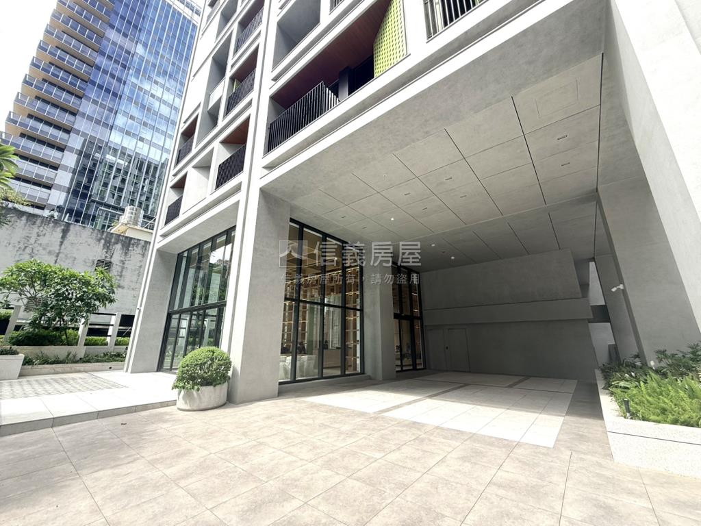 三本四季高樓層邊間兩房房屋室內格局與周邊環境