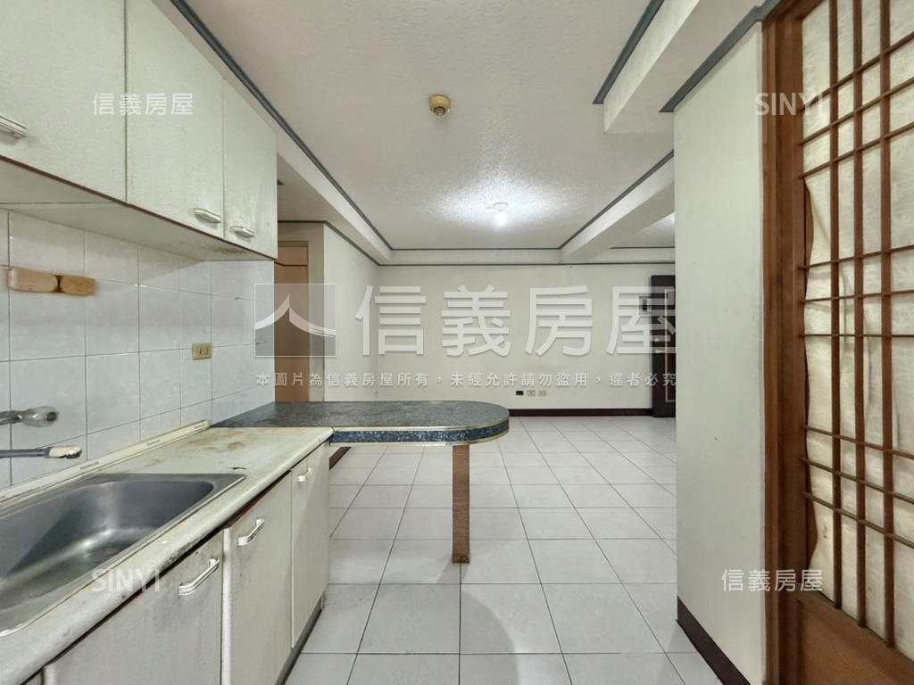 德東街美三房房屋室內格局與周邊環境