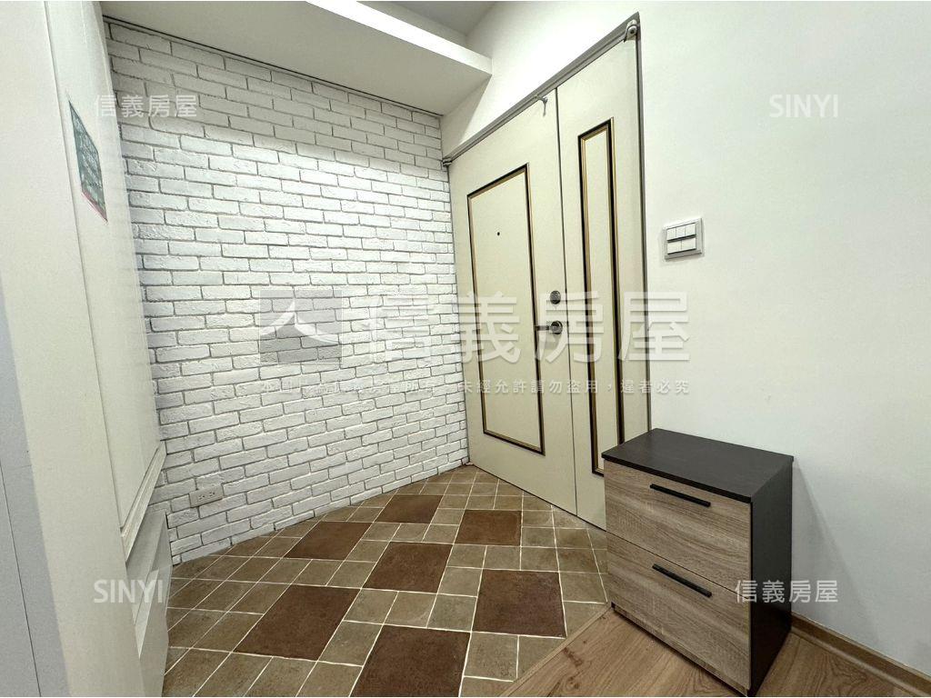 祕密花園正精美兩房房屋室內格局與周邊環境