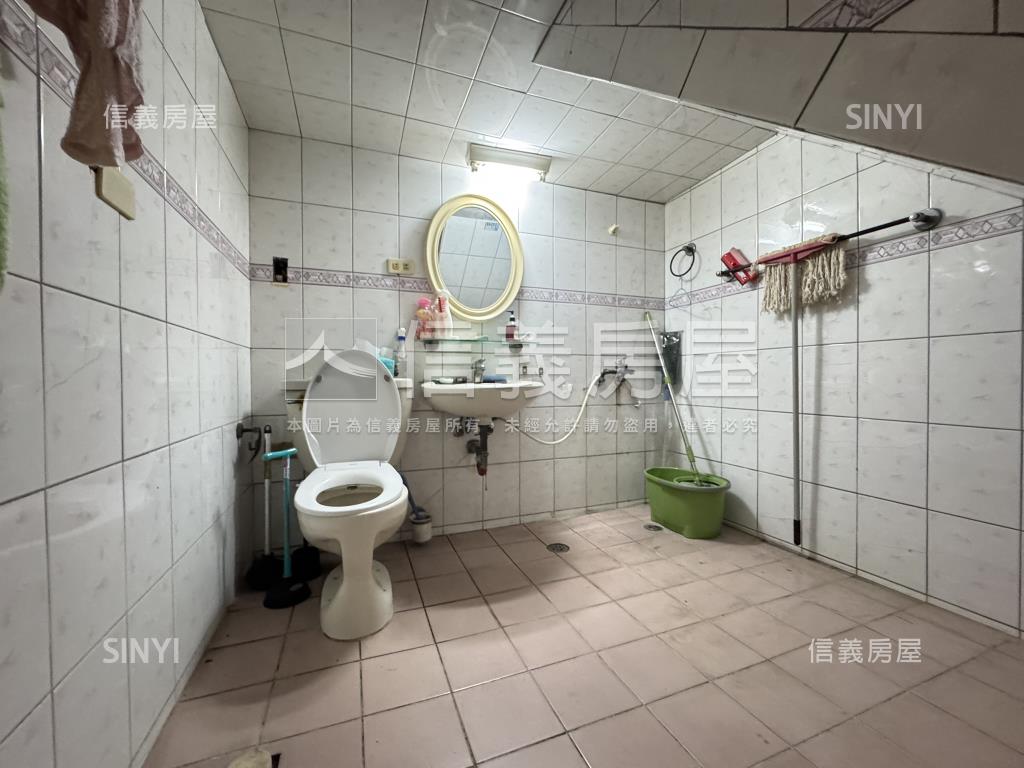 近軟科臨路透天房屋室內格局與周邊環境