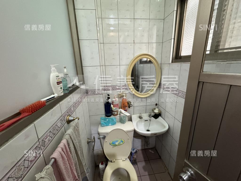 近軟科臨路透天房屋室內格局與周邊環境