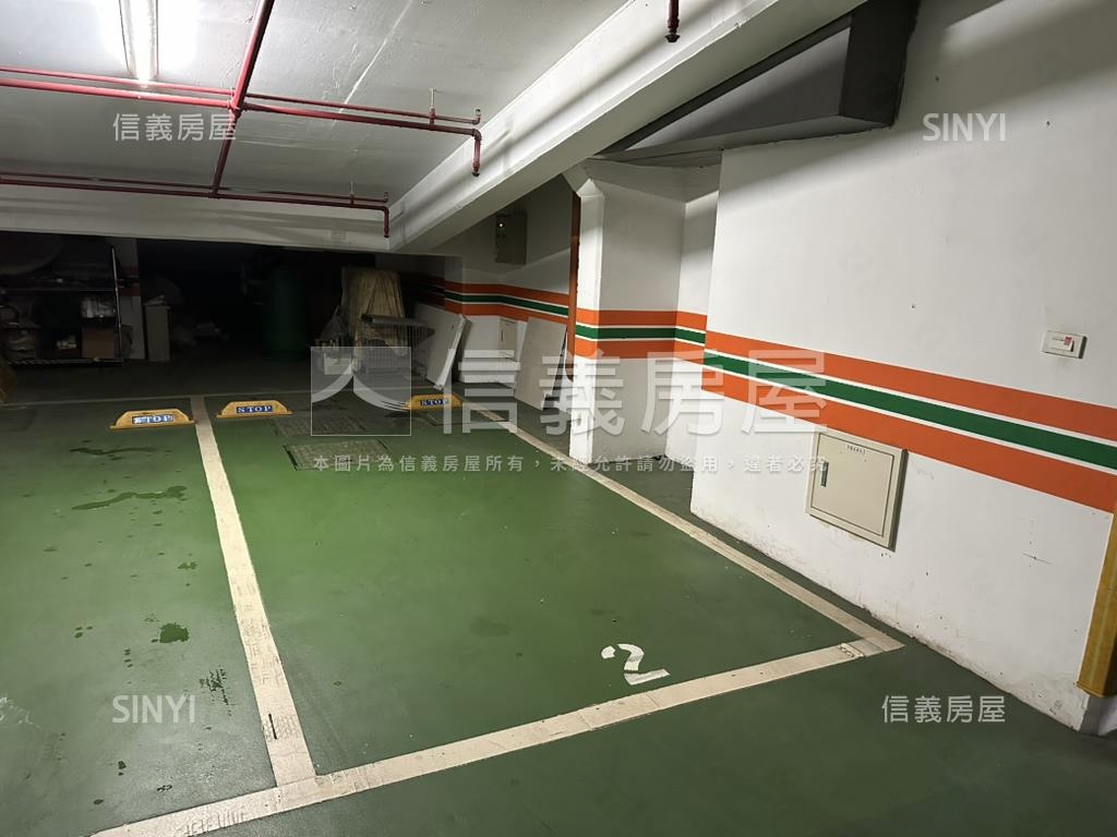 麗緻坡平車位房屋室內格局與周邊環境