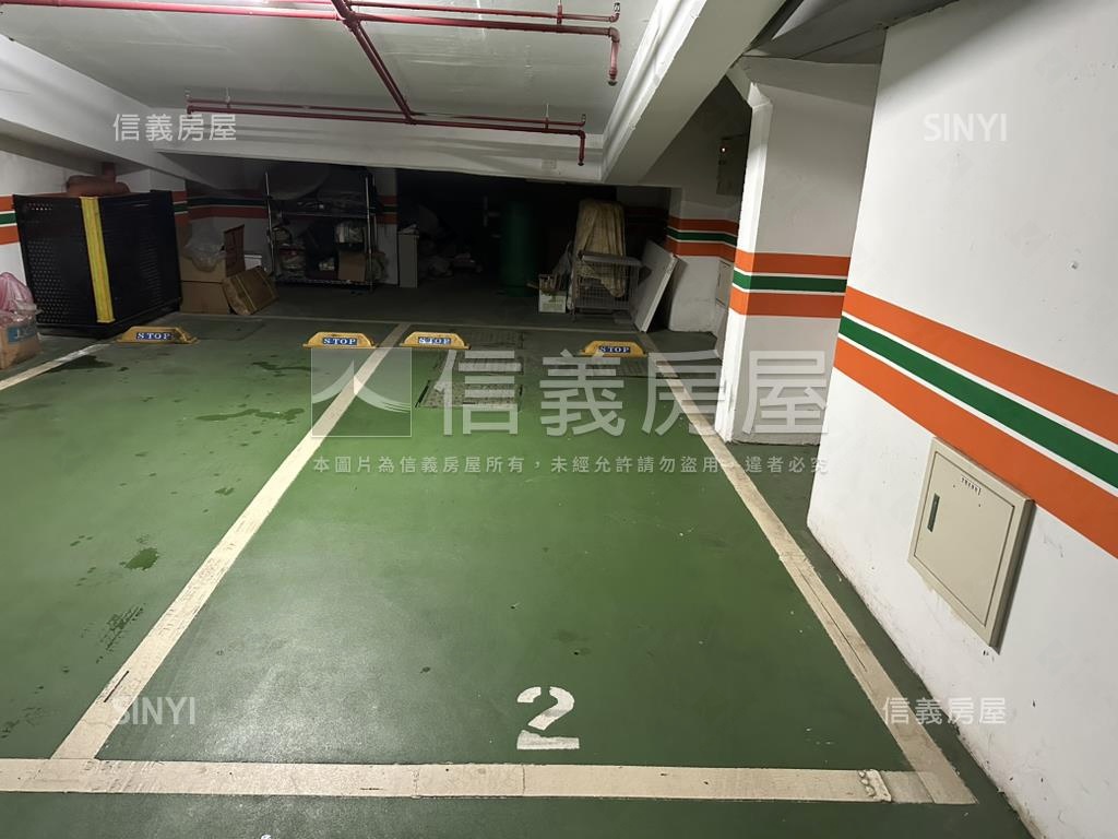 麗緻坡平車位房屋室內格局與周邊環境
