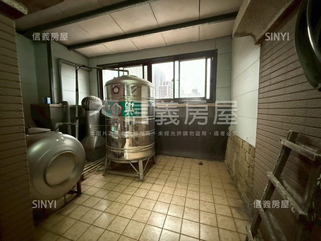 皇家特區６房透天房屋室內格局與周邊環境
