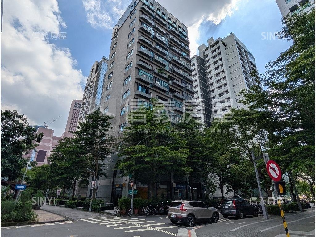 ＹＥＳ世貿名紳房屋室內格局與周邊環境