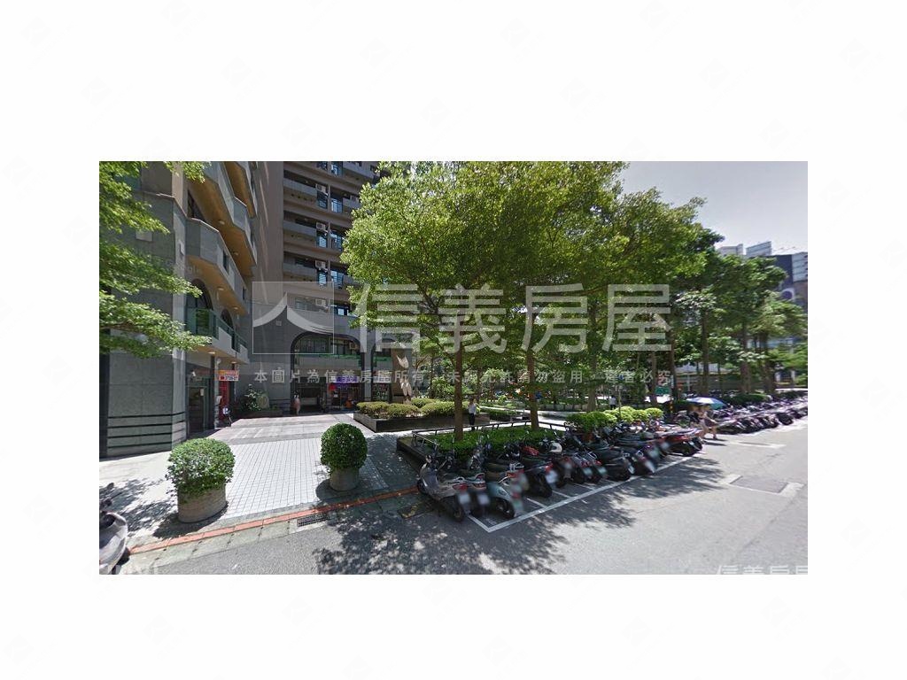 ＹＥＳ世貿名紳房屋室內格局與周邊環境