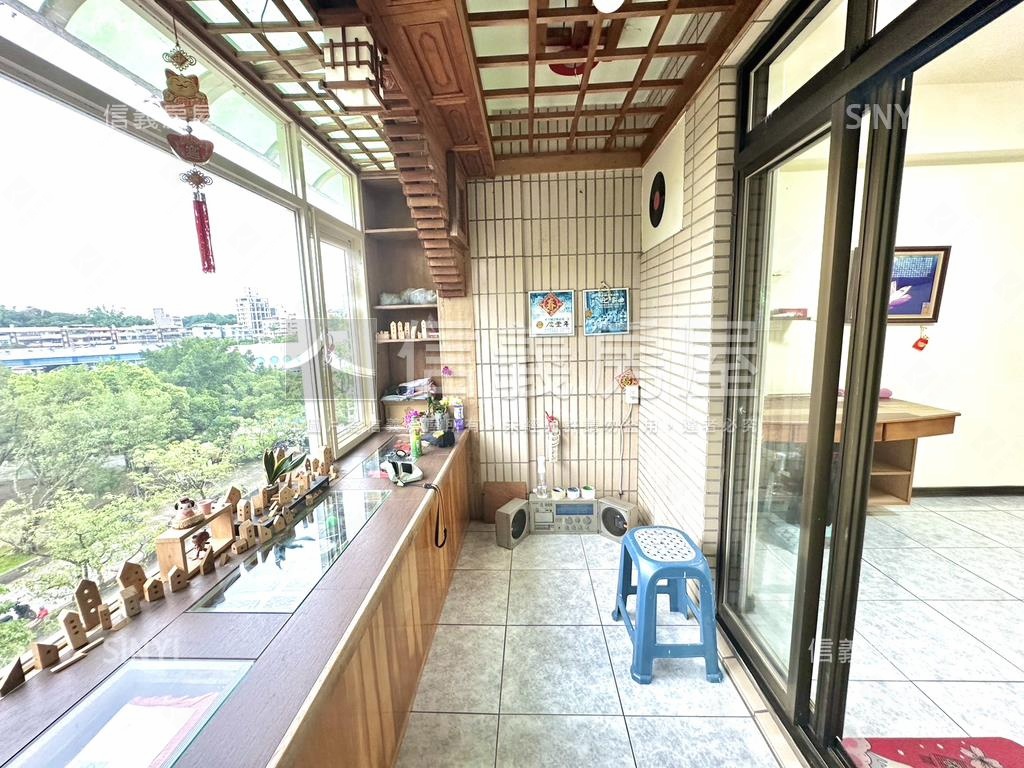 新專任⭐正面公園美寓頂加房屋室內格局與周邊環境
