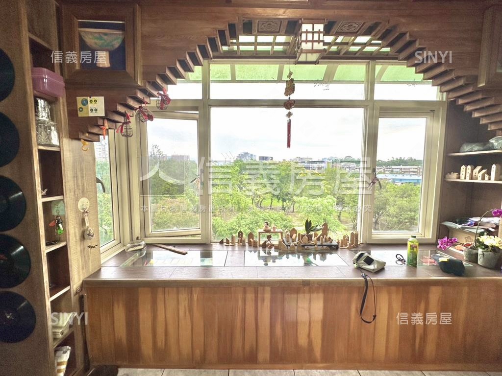 新專任⭐正面公園美寓頂加房屋室內格局與周邊環境