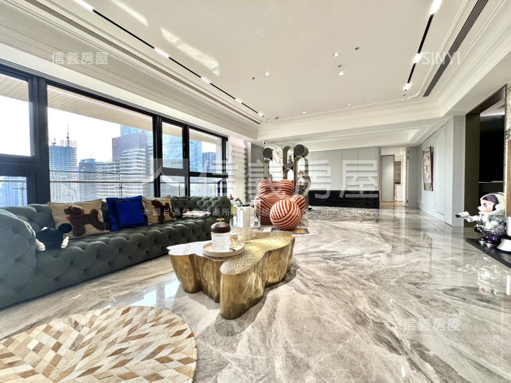 七期百貨新市政旁奢華豪宅房屋室內格局與周邊環境