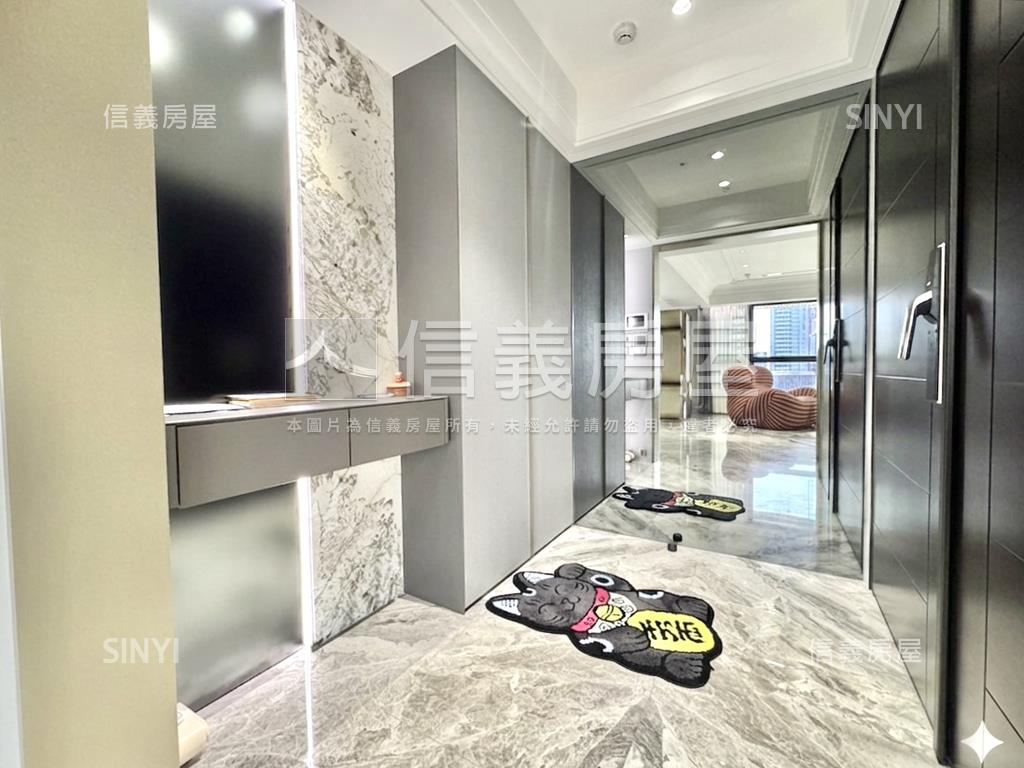 七期百貨新市政旁奢華豪宅房屋室內格局與周邊環境