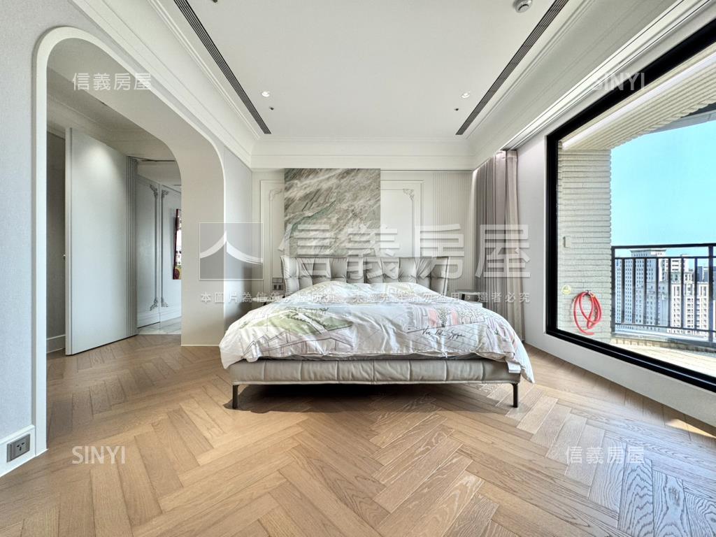 七期百貨新市政旁奢華豪宅房屋室內格局與周邊環境