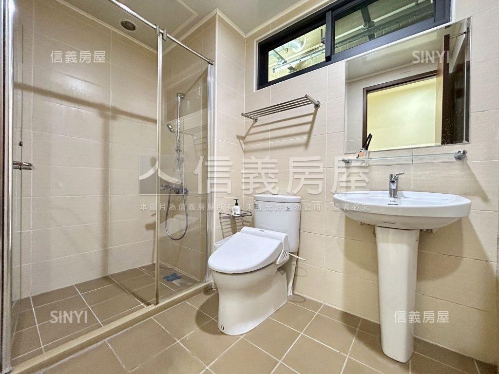 降價高樓邊間三房平面車位房屋室內格局與周邊環境