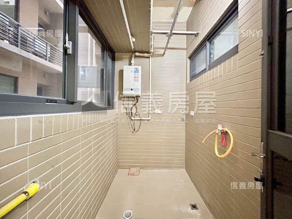 降價高樓邊間三房平面車位房屋室內格局與周邊環境