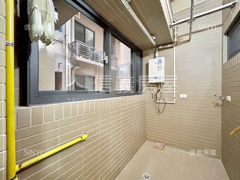 降價高樓邊間三房平面車位房屋室內格局與周邊環境