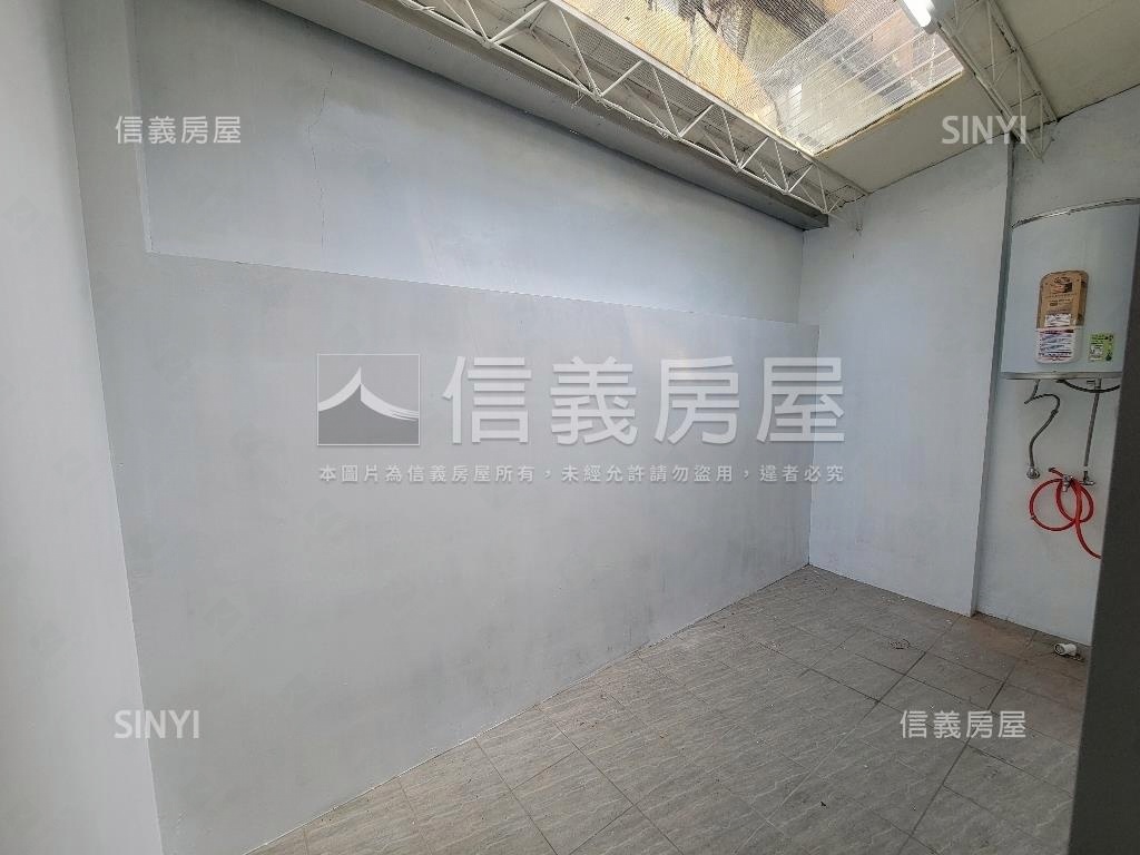 ✦全新整理✦臨路美透天房屋室內格局與周邊環境